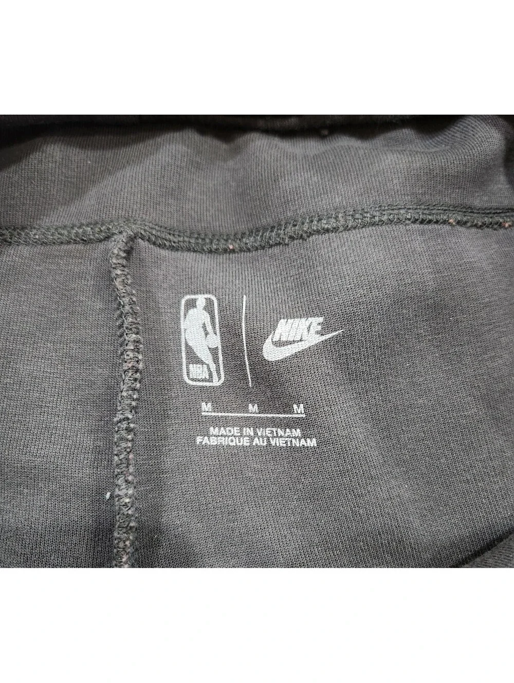 Nike Tech Fleece Shorts Mens Size Medium NBA San Antonio Spurs Gray Engineered